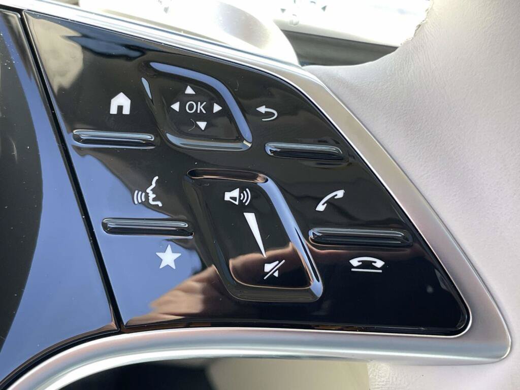 New 2026 Mercedes-Benz S 580 4MATIC Sedan image 32