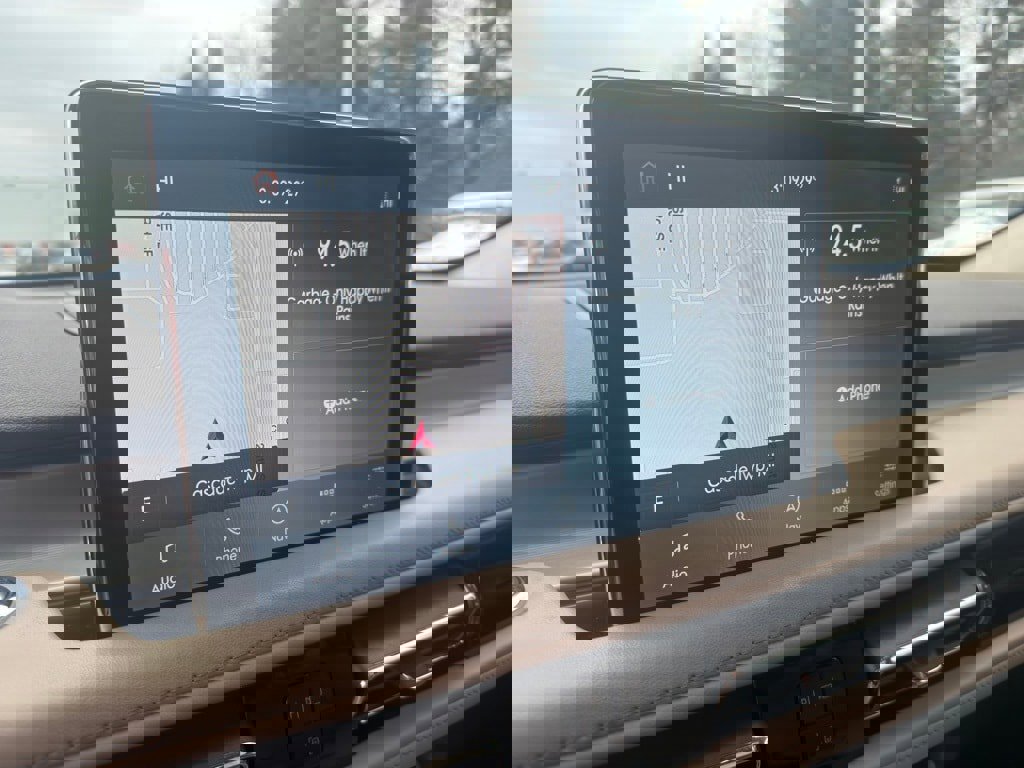 Used 2023 Lincoln Aviator AWD w/ Premium Package image 24