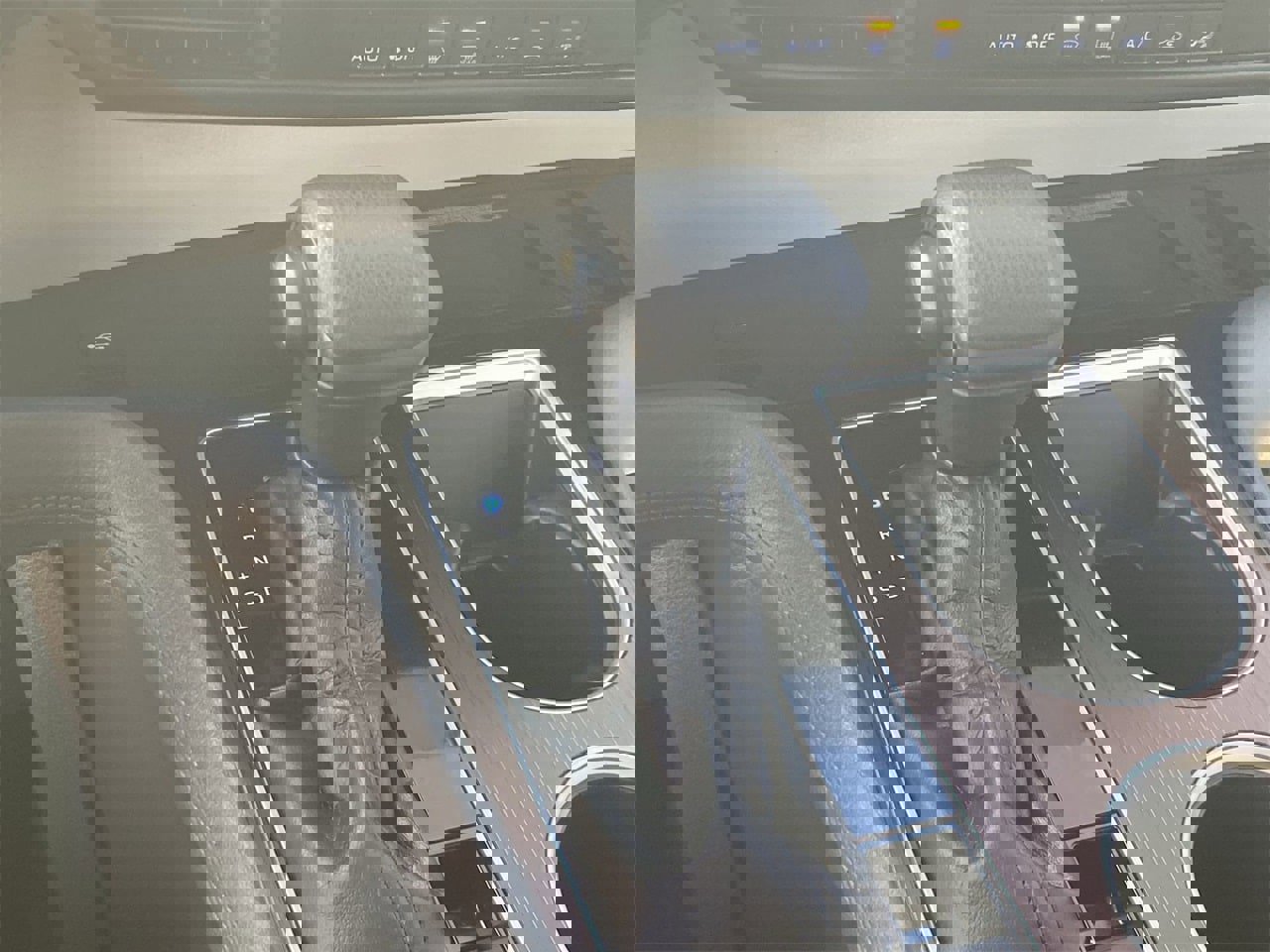 Used 2023 Toyota Sienna LE image 27