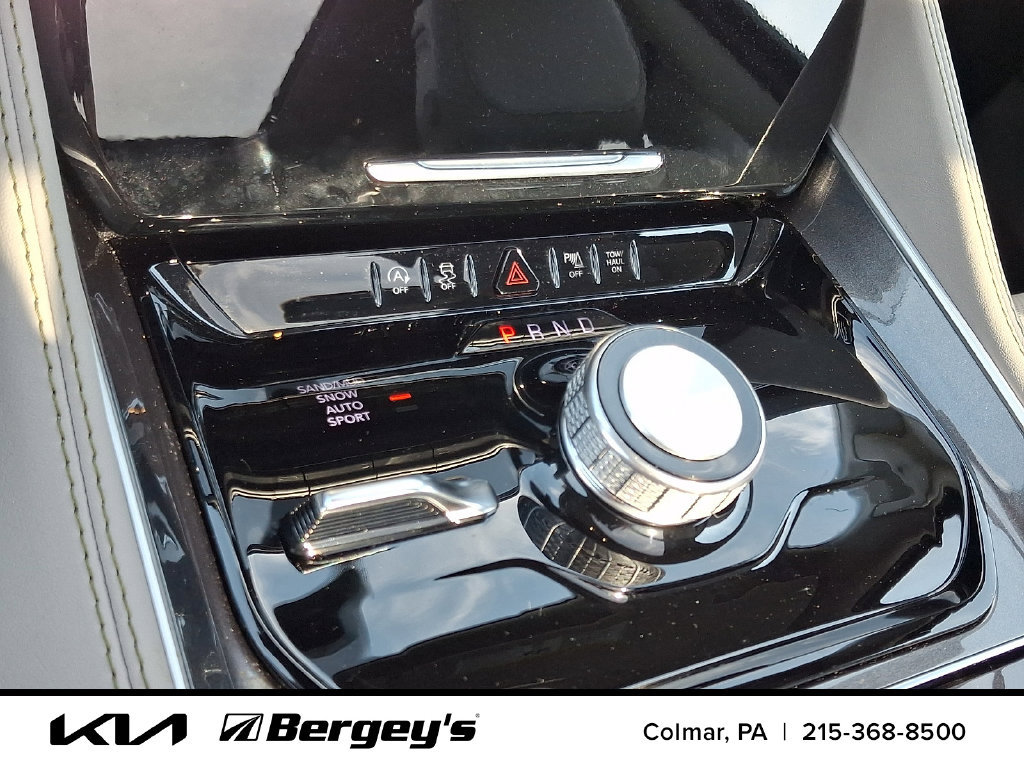Used 2024 Jeep Wagoneer 4WD w/ Premium Group I image 19