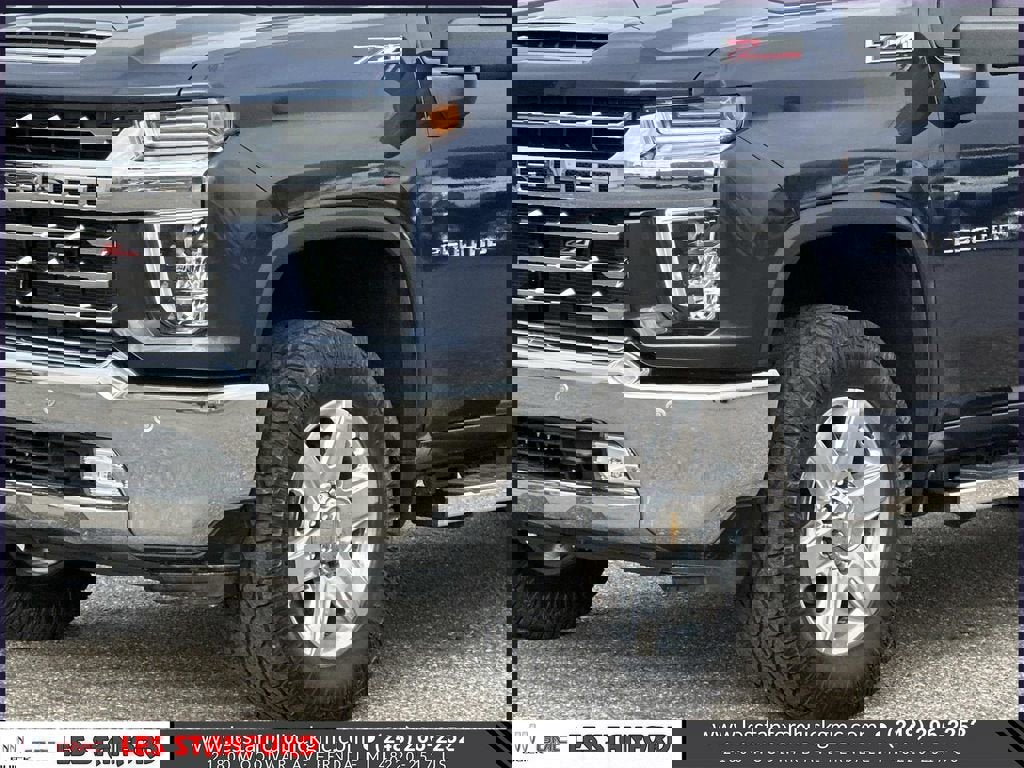 Used 2022 Chevrolet Silverado 2500 LTZ w/ LTZ Premium Package image 9