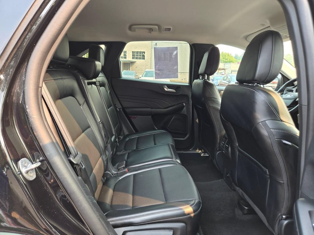 Used 2025 Ford Escape Platinum AWD/4WD image 12