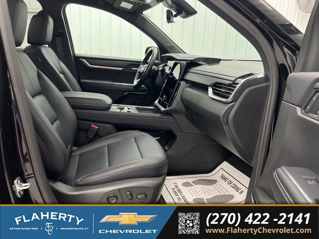 Used 2026 GMC Acadia Elevation w/ Elevation Premium Package FWD image 15