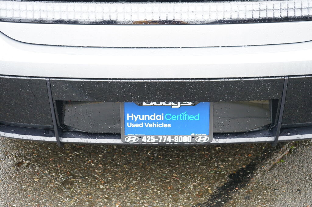 Used 2025 Hyundai Ioniq 6 SEL RWD image 12