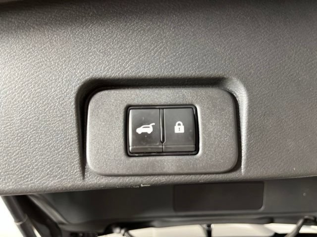 Used 2023 Nissan Rogue SV w/ SV Premium B Package FWD image 51