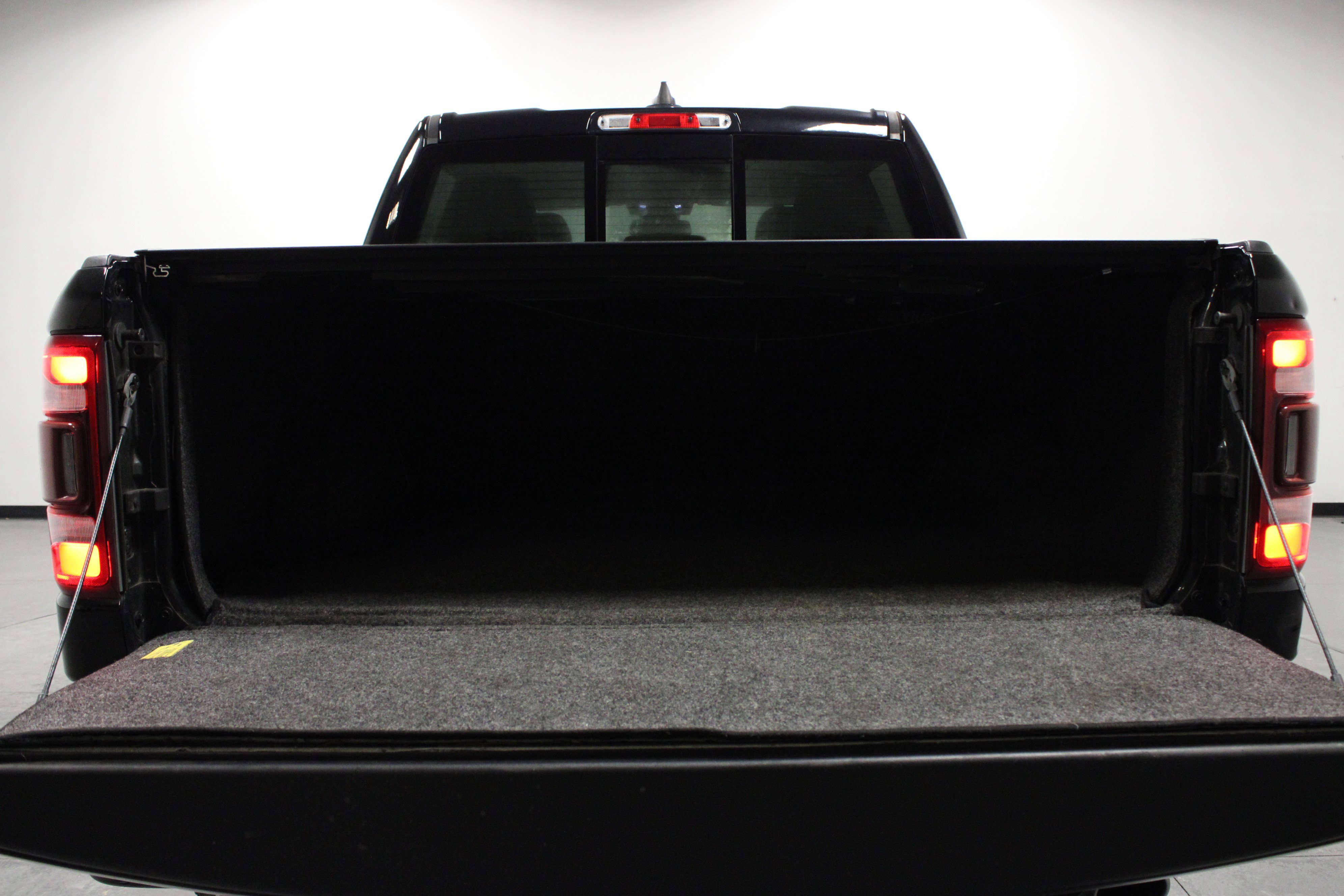 Used 2020 RAM 1500 Laramie image 14