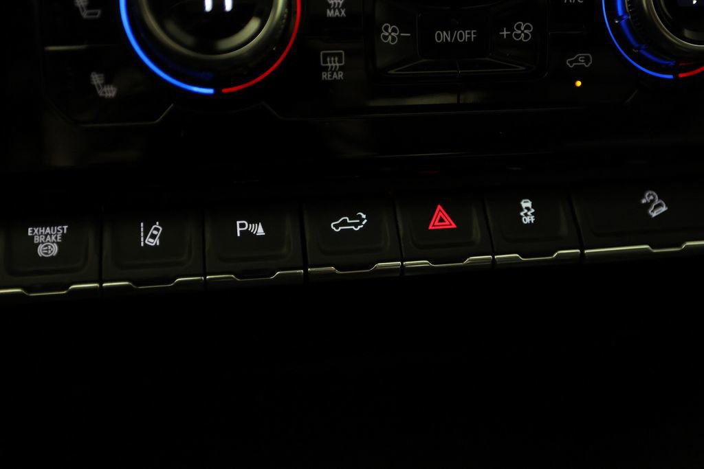 Used 2024 GMC Sierra 2500 Denali w/ Denali Reserve Package AWD/4WD image 29