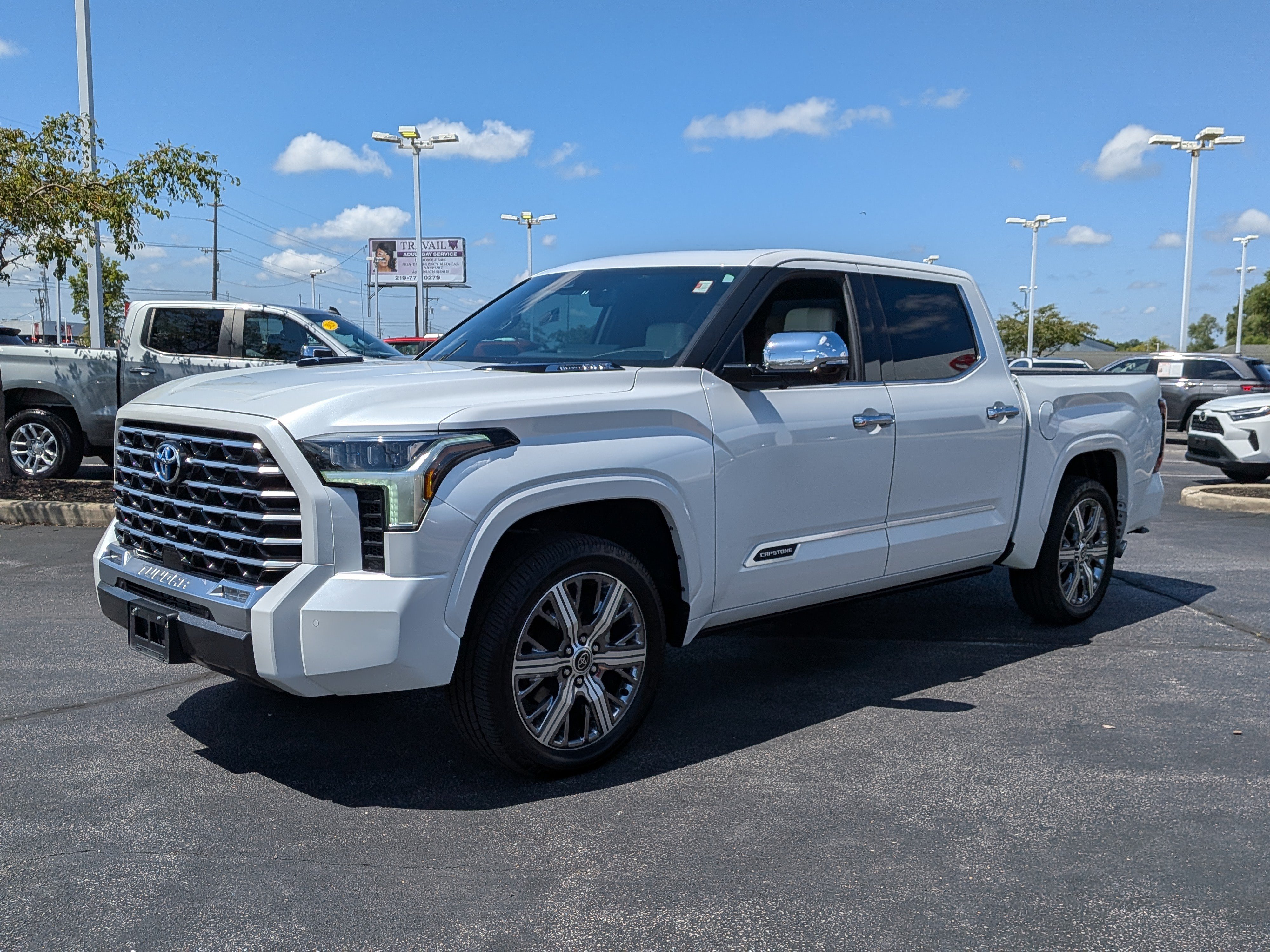 Used 2023 Toyota Tundra Capstone AWD/4WD image 4