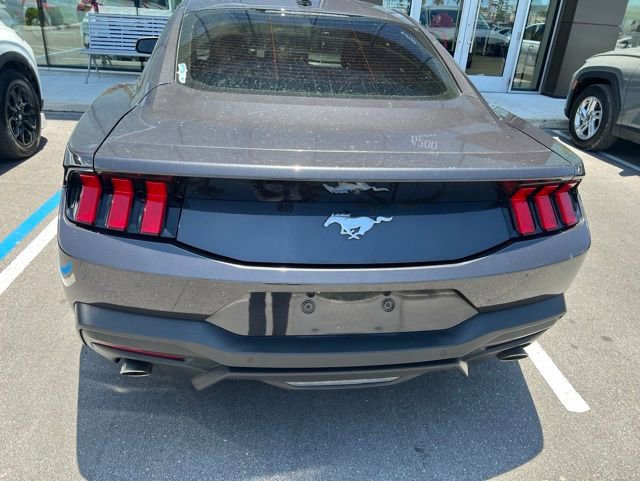 Used 2024 Ford Mustang Coupe RWD image 7