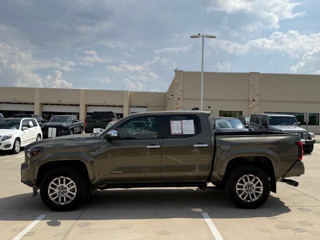Used 2026 Toyota Tacoma Limited AWD/4WD image 8