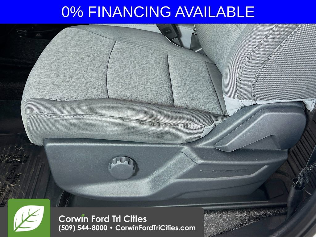 New 2026 Ford F250 XL w/ XL Chrome Package image 19