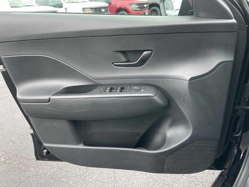 Used 2024 Hyundai Kona SEL image 49