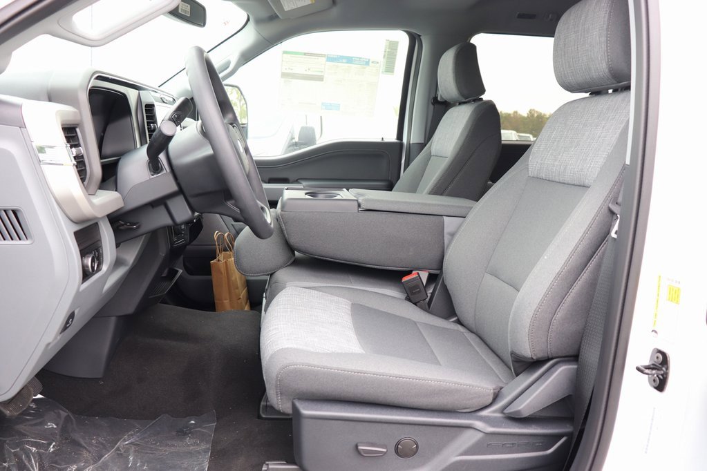 New 2026 Ford F350 4x4 Crew Cab Super Duty image 2