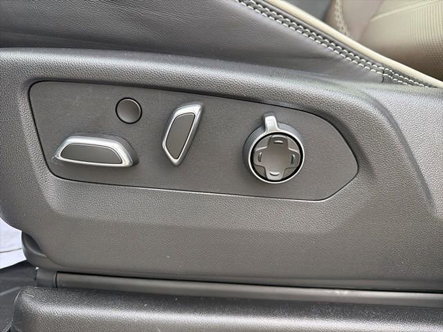 Used 2026 GMC Yukon XL Denali Ultimate image 8