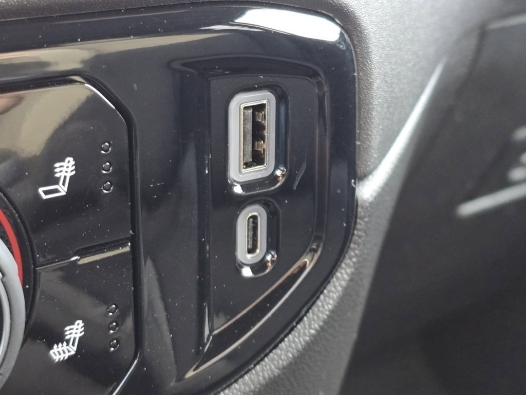 Used 2025 Chevrolet Silverado 3500 LT w/ Trail Boss Package image 8