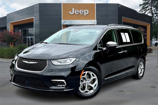 Used 2022 Chrysler Pacifica Limited