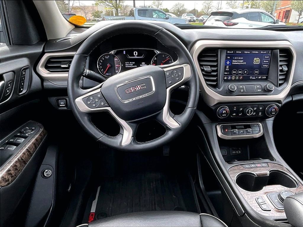 Used 2023 GMC Acadia Denali w/ Denali Ultimate Package AWD/4WD image 17