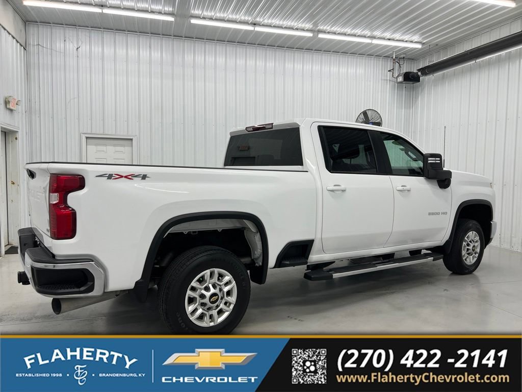 Used 2025 Chevrolet Silverado 2500 LT w/ Convenience Package AWD/4WD image 2