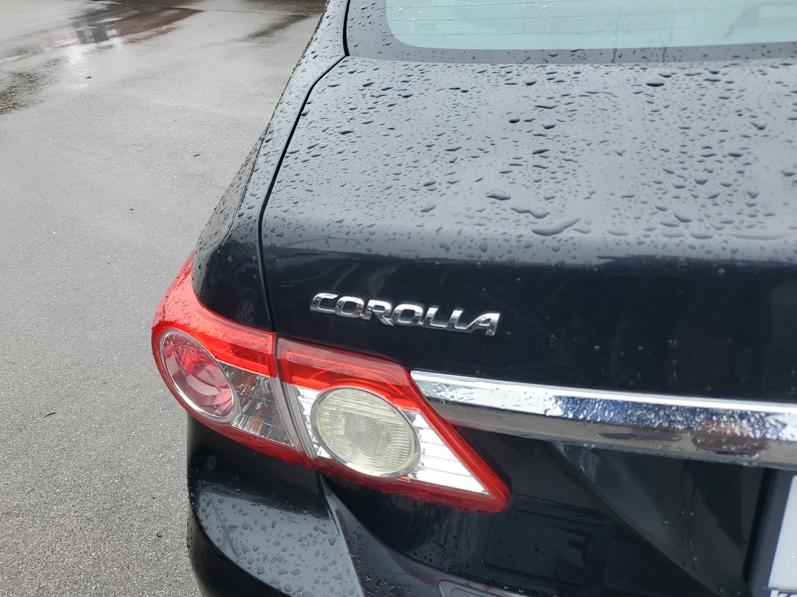 Used 2013 Toyota Corolla LE FWD image 7