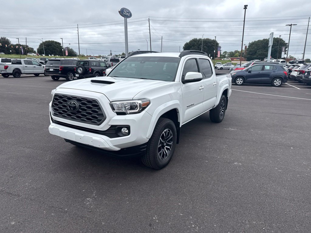 Used 2023 Toyota Tacoma TRD Sport w/ Technology Package AWD/4WD image 5