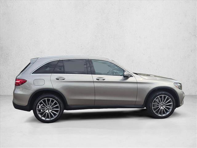 Used 2019 Mercedes-Benz GLC 300 4MATIC image 4