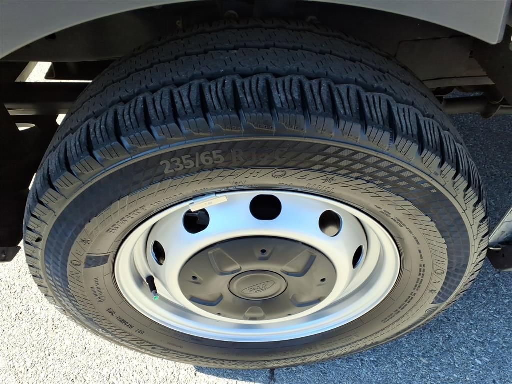 Used 2024 Ford Transit 250 148 High Roof Extended image 10