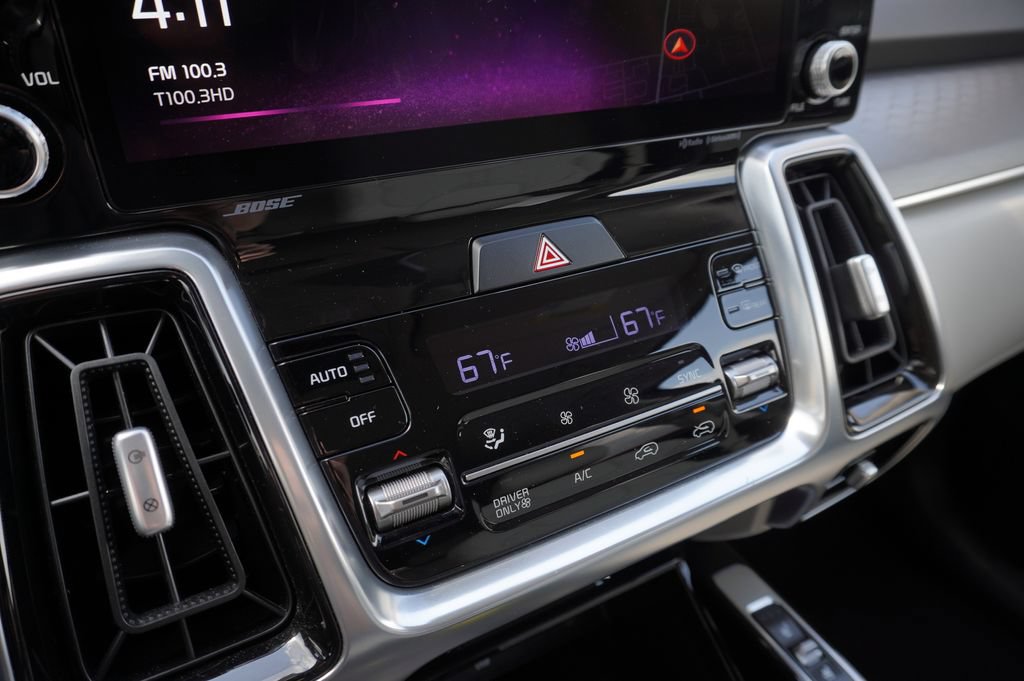 Used 2023 Kia Sorento SX Prestige AWD/4WD image 17