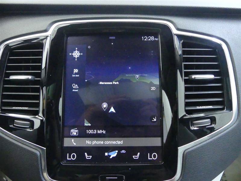 Used 2016 Volvo XC90 T6 Momentum w/ Momentum Plus Package AWD/4WD image 8