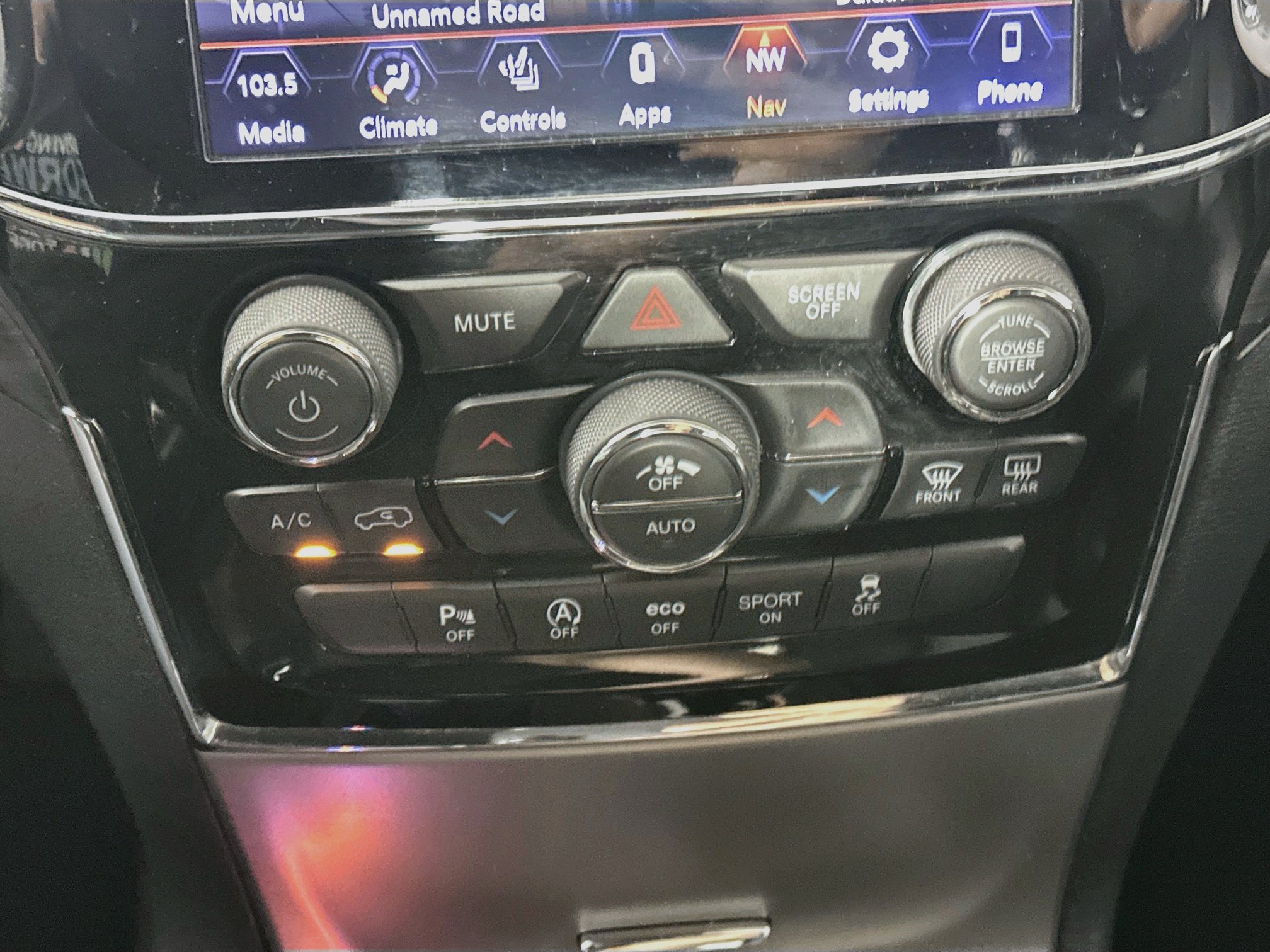 Used 2019 Jeep Grand Cherokee Altitude RWD image 24