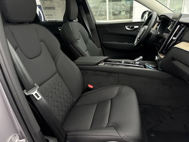New 2026 Volvo XC60 B5 Plus w/ Protection Package Premier AWD/4WD image 28