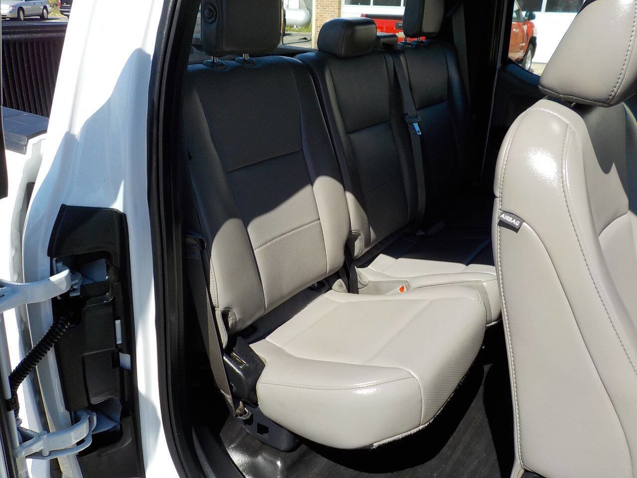 Used 2018 Ford F150 XL w/ Equipment Group 101A Mid AWD/4WD image 28