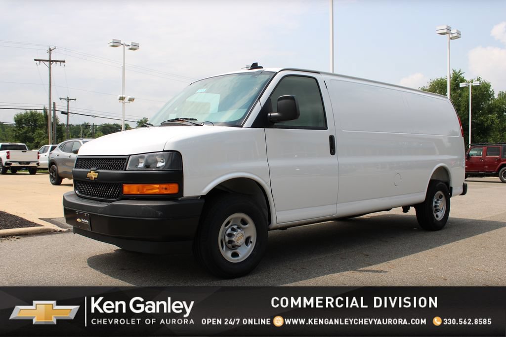 New 2026 Chevrolet Express 3500 Extended w/ Driver Convenience Package RWD image 5