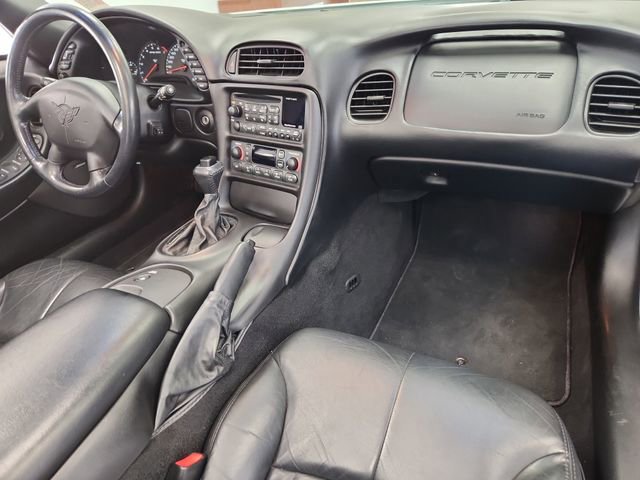 Used 2000 Chevrolet Corvette Convertible RWD image 14
