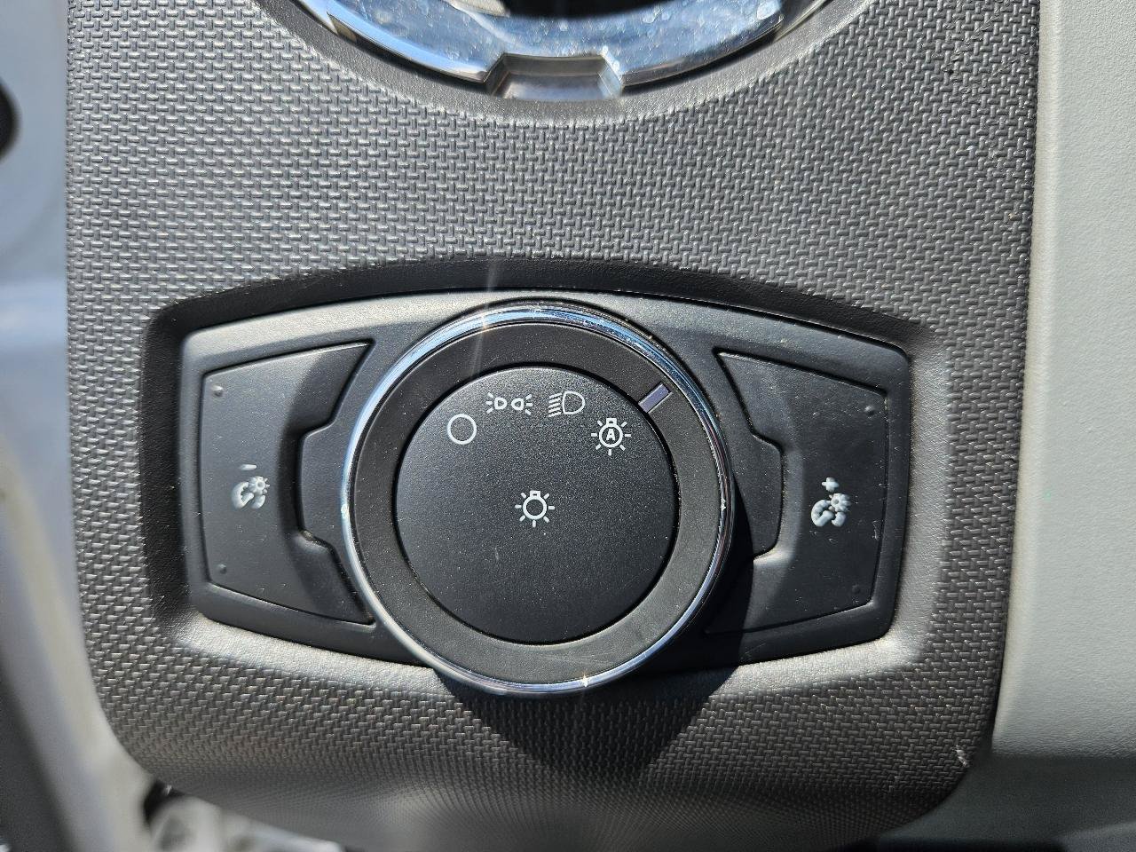 Used 2022 Ford F650 2WD Regular Cab Super Duty image 67