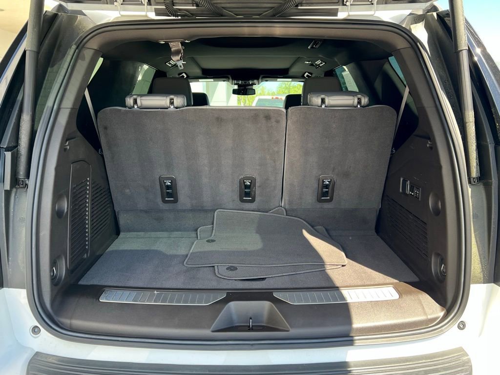 Used 2023 Chevrolet Tahoe Z71 w/ Luxury Package image 21