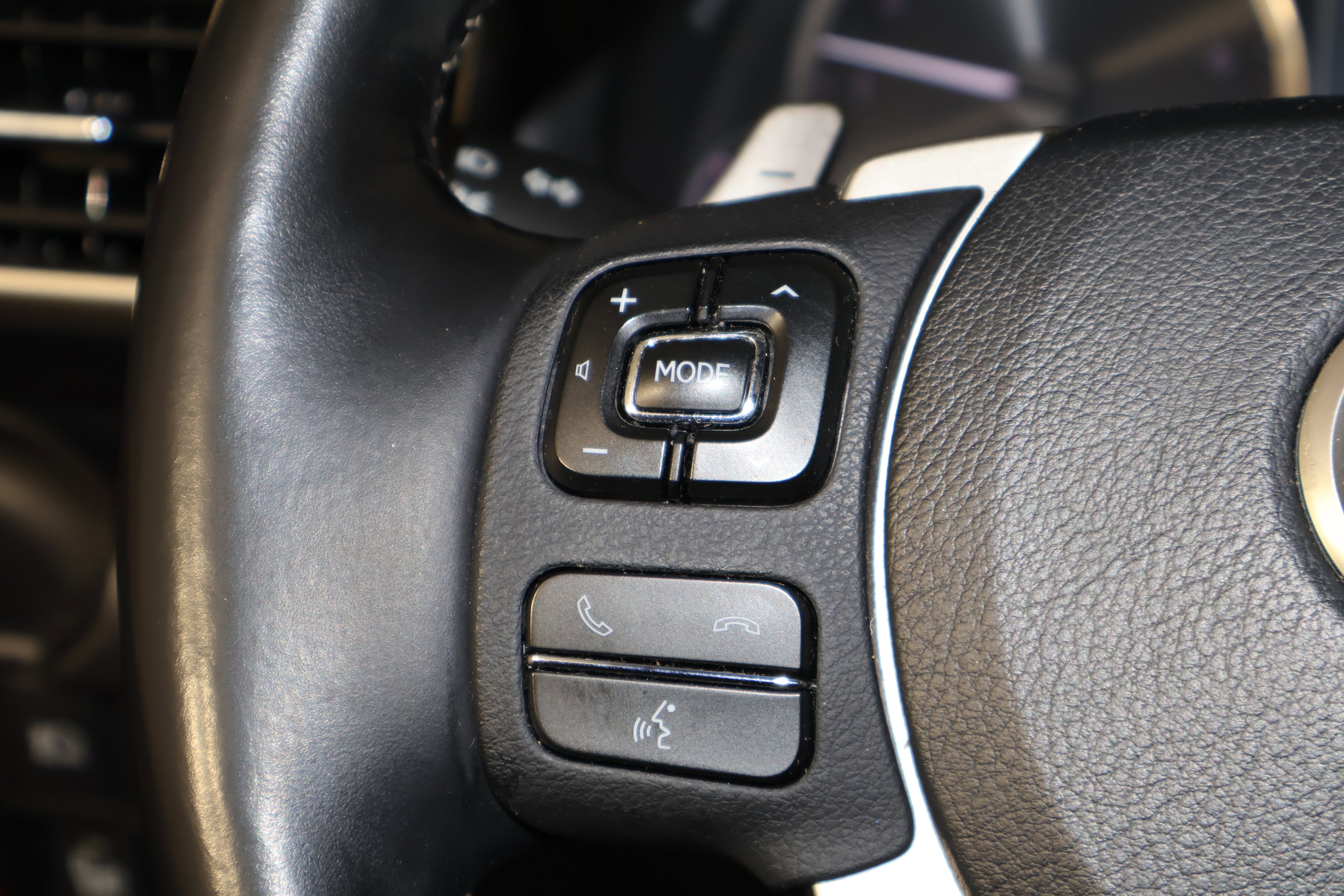 Used 2019 Lexus IS 300 w/ Premium Package image 20