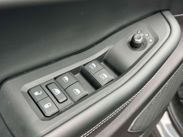Used 2022 Jeep Grand Cherokee L Laredo w/ Luxury Tech Group I AWD/4WD image 15