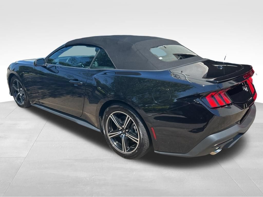 Used 2025 Ford Mustang Premium RWD image 20