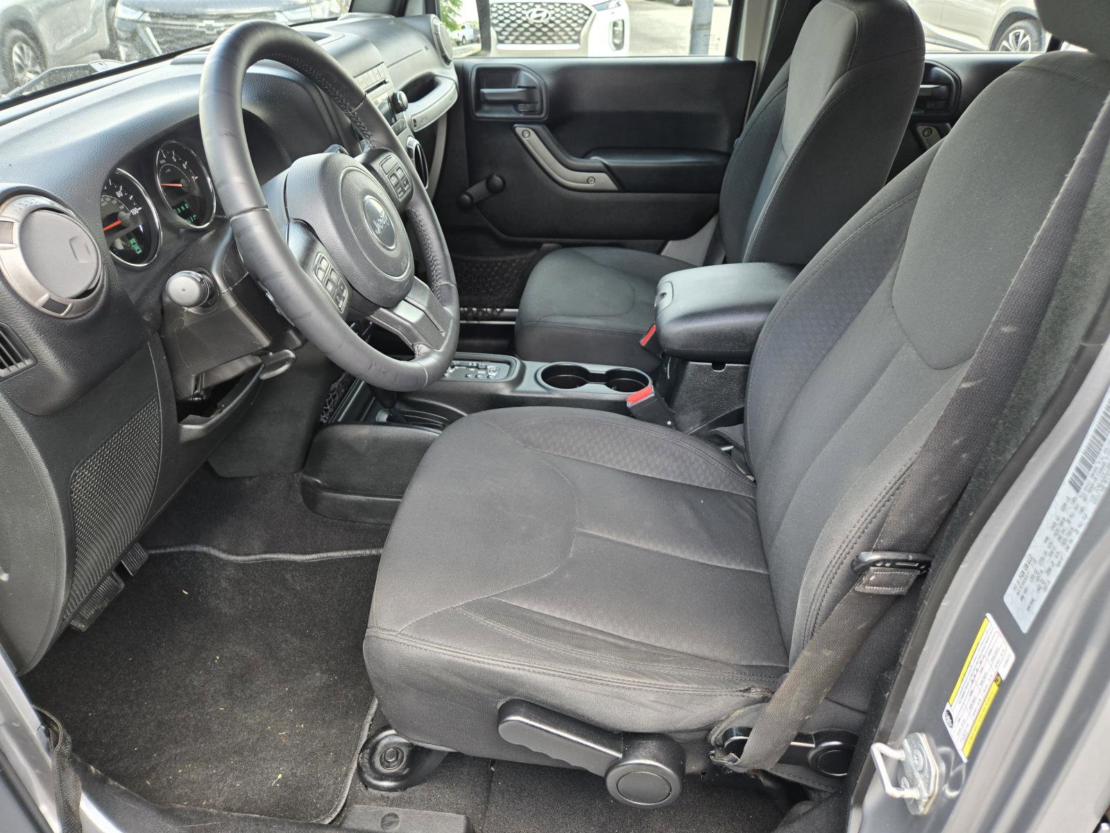 Used 2018 Jeep Wrangler Unlimited Sport w/ Connectivity Group AWD/4WD image 14