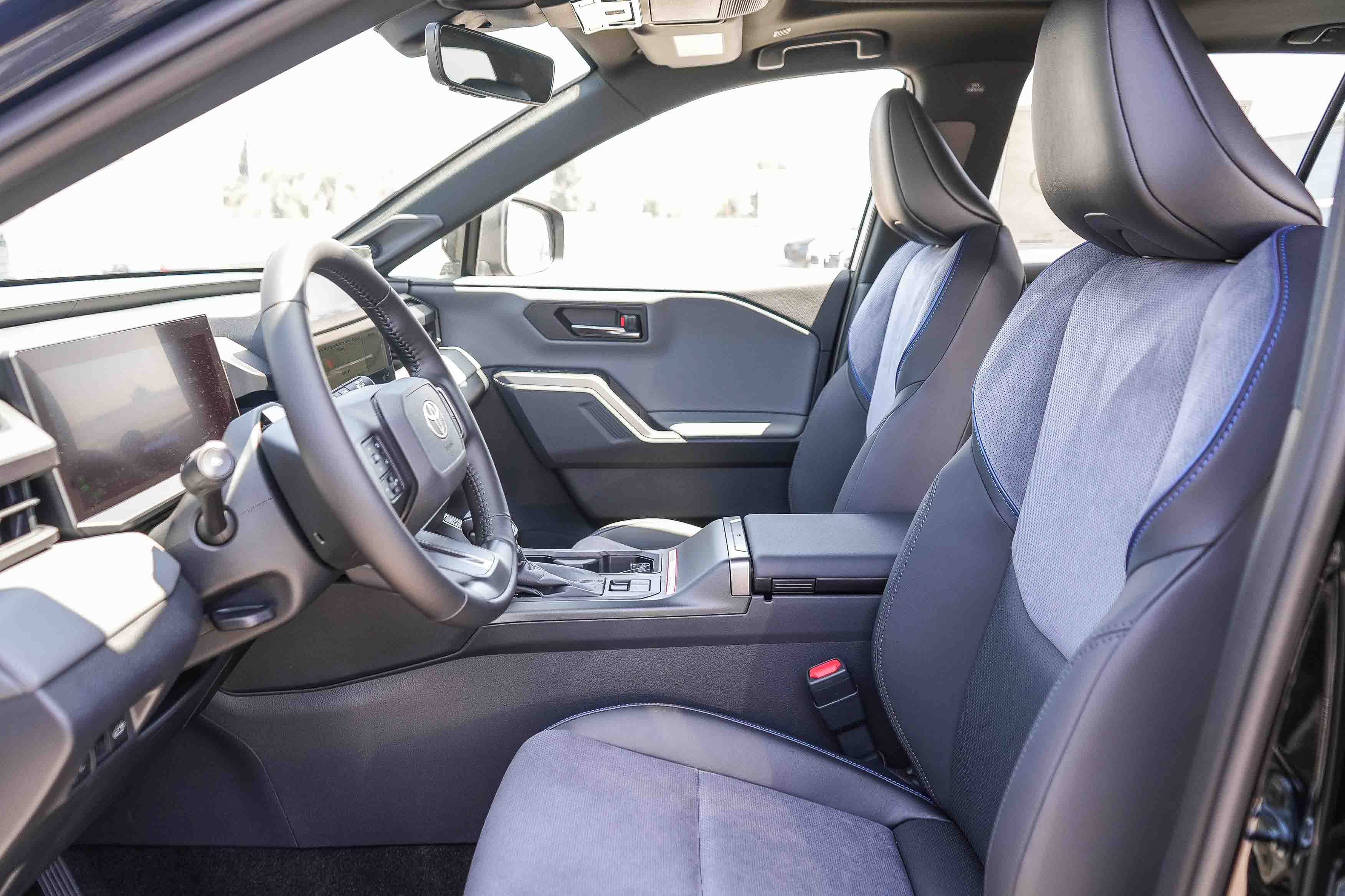 New 2026 Toyota RAV4 XSE AWD/4WD image 22