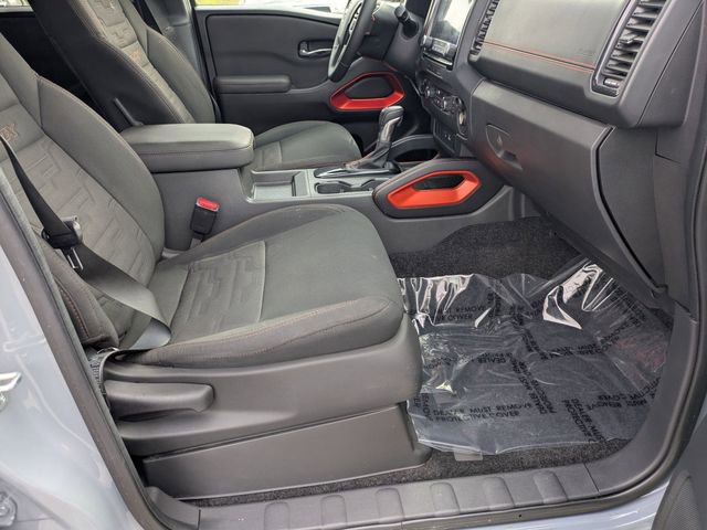 Used 2024 Nissan Frontier PRO-4X w/ Off-Road Protection Package AWD/4WD image 36