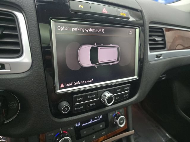 Used 2012 Volkswagen Touareg VR6 AWD/4WD image 32