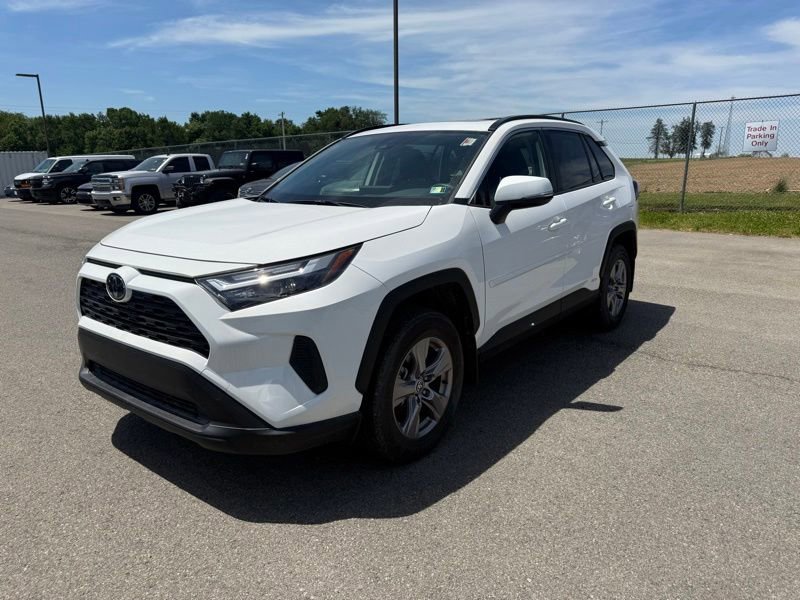 Used 2025 Toyota RAV4 XLE w/ Convenience Package AWD/4WD image 3