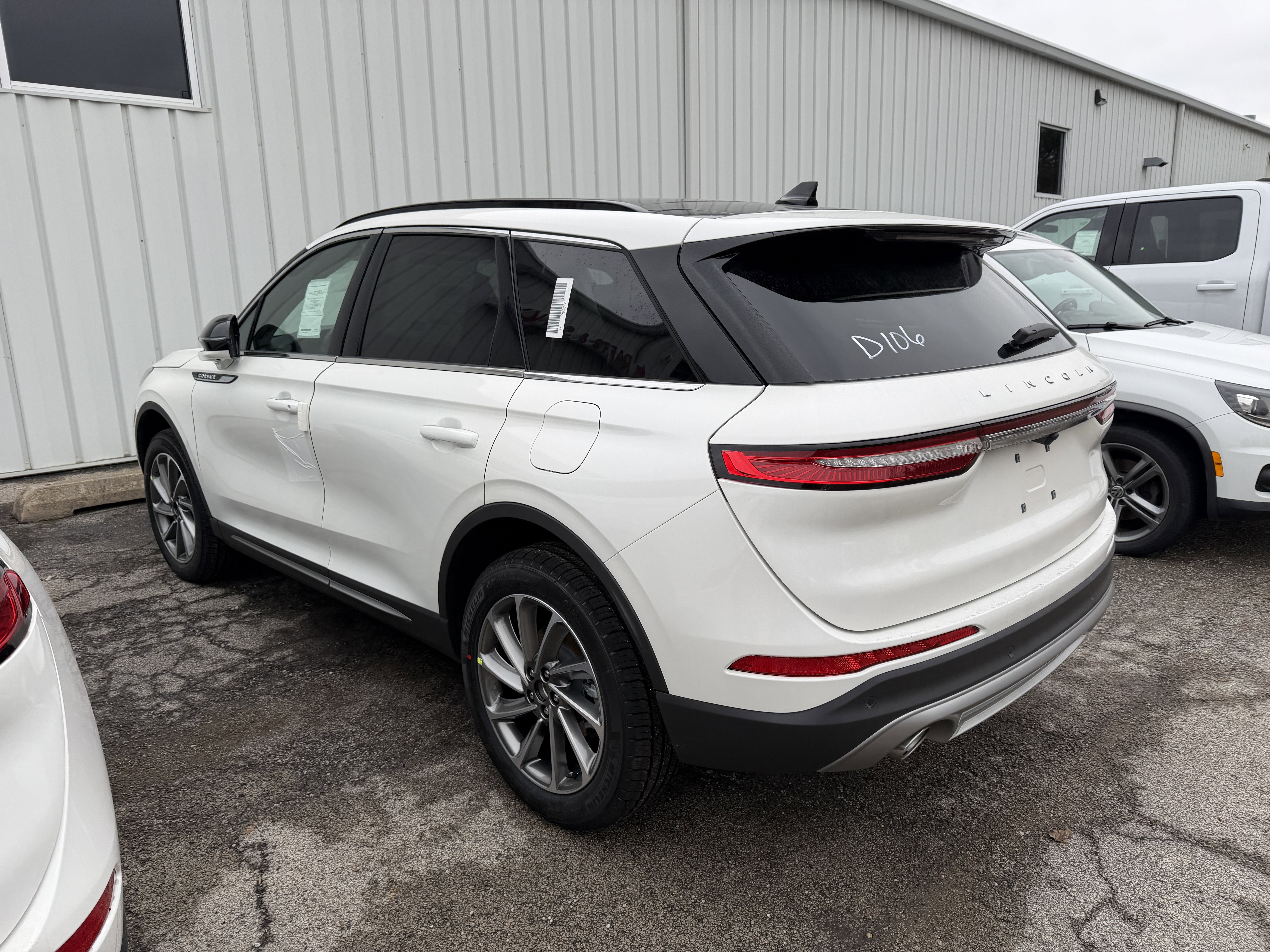 New 2026 Lincoln Corsair Premiere image 11