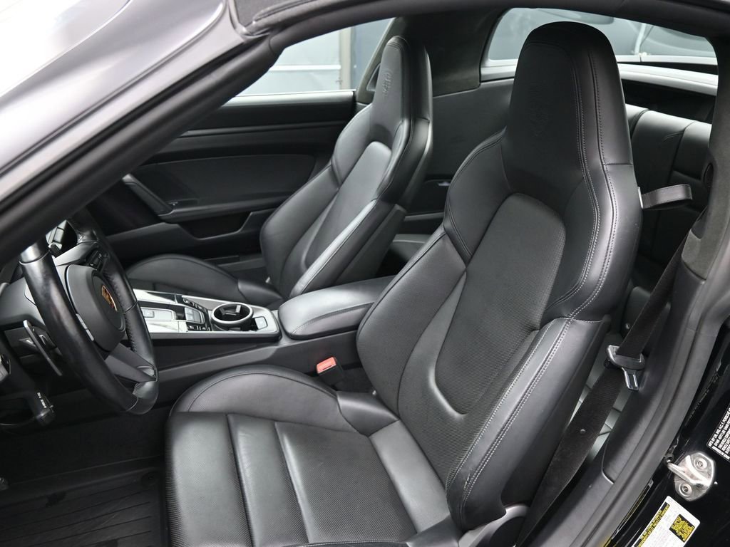 Certified 2022 Porsche 911 Targa 4 GTS AWD/4WD image 5