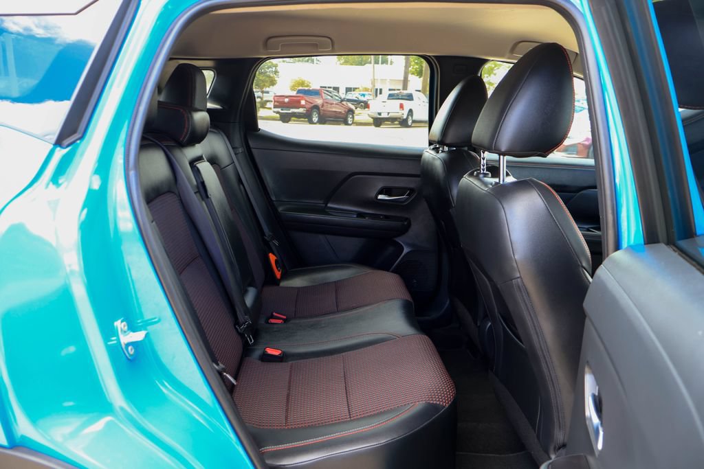 Used 2026 Nissan Kicks SR FWD image 10