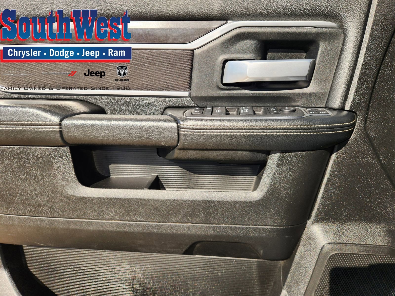 Used 2024 RAM 3500 Big Horn image 23