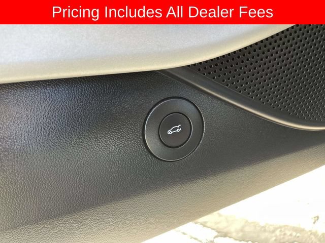 Used 2021 Chevrolet Camaro LT w/ Technology Package RWD image 21
