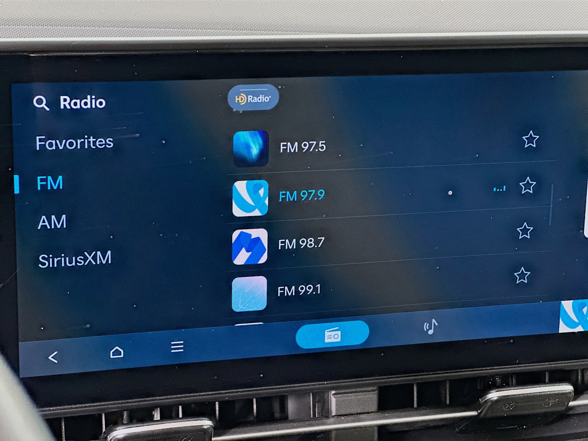 Used 2025 Hyundai Kona SEL FWD image 21