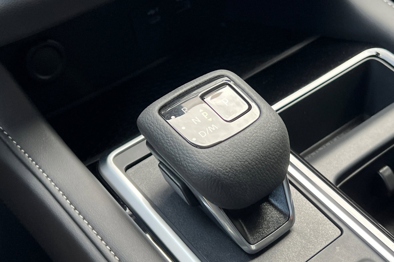 New 2025 Nissan Pathfinder SV image 25